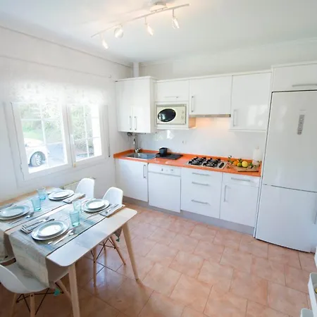 Turisticos Bizkar Bare Apartment *